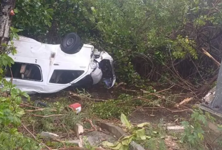 Lluvia provoca accidente vehícular sobre Boulevard Kukulkán; hay un lesionado