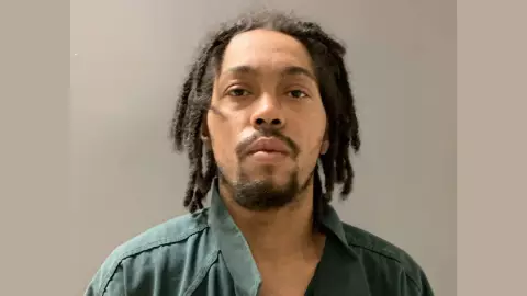 Hallan cuerpo de mujer embarazada en estado de descomposición en un closet