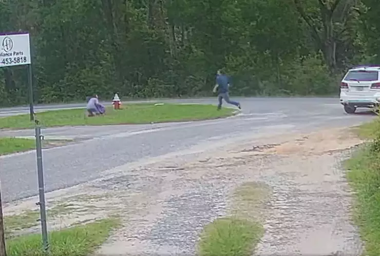 VIDEO: Niña de 11 años escapa de un intento de secuestro