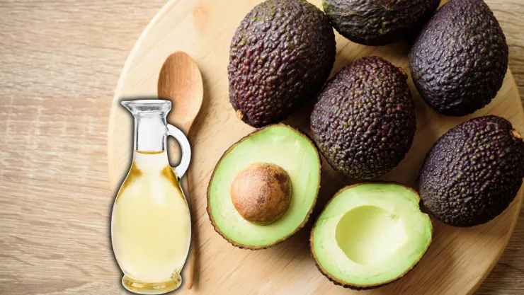 ¿Por qué recomiendan mezclar la cáscara del aguacate con el vinagre?