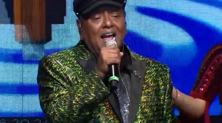 sonoradinamita-vocalista.png