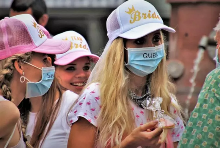 cubrebocas covid 19 aire.jpg