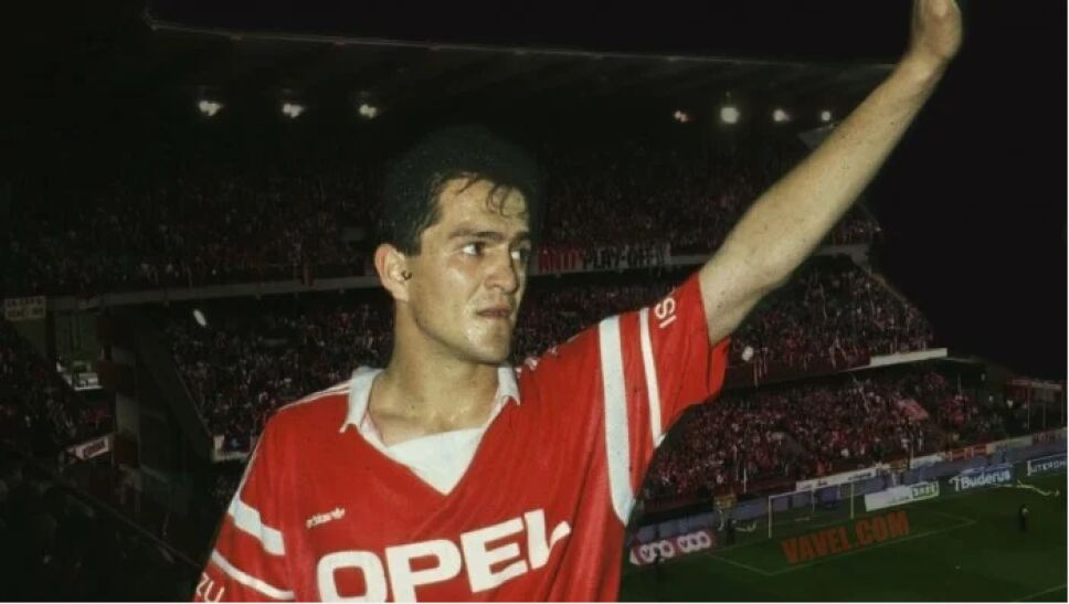 Carlos Hermosillo Bélgica