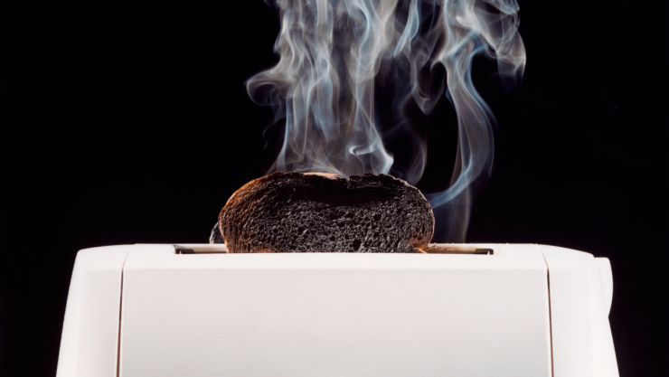 comer comida quemada