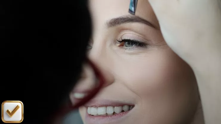 La IA revela 3 trucos para delinear cejas con efecto lifting inmediato.jpg