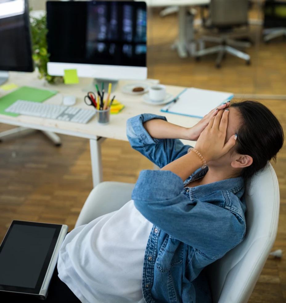 Colaboradora procrastinando.jpg