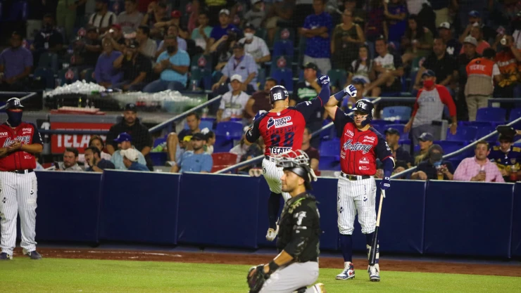 Sultanes de Monterrey vs Toros de Tijuana