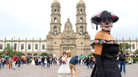 Desfile de catrinas en Zapopan 2025.jpg