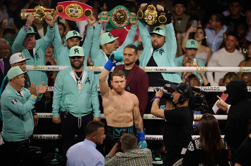 Fotos canelo vs munguia.jpeg