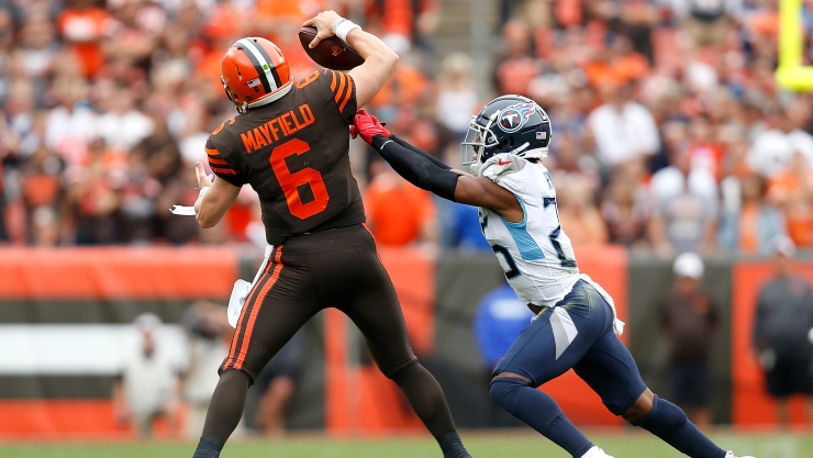 Tennessee Titans v Cleveland Browns