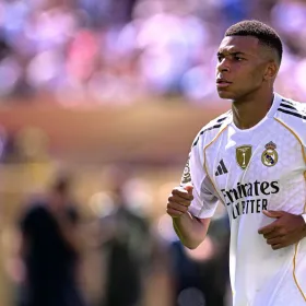 Kylian Mbappé se disculpa tras meme y comentarios sobre China que le han costado la cancelación.