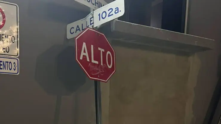 señalamiento de Alto presuntamente arrancado