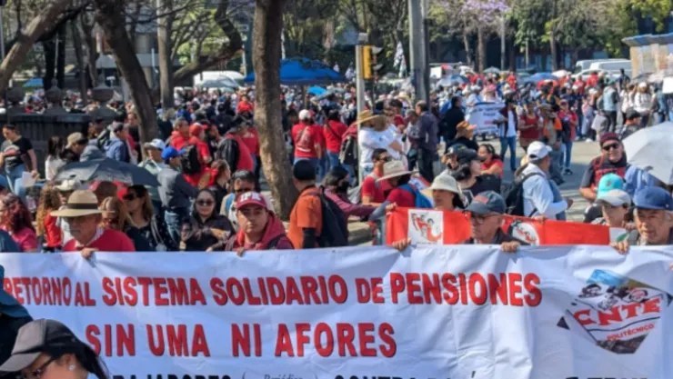 CNTE 15 de mayo, paro nacional y plantón en Zócalo capitalino 2025