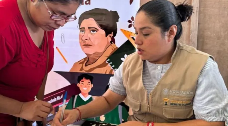 Beca Rita Cetina para estudiantes de secundaria.