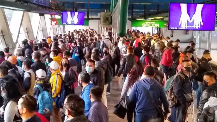 Metro CDMX retrasos 19 de mayo