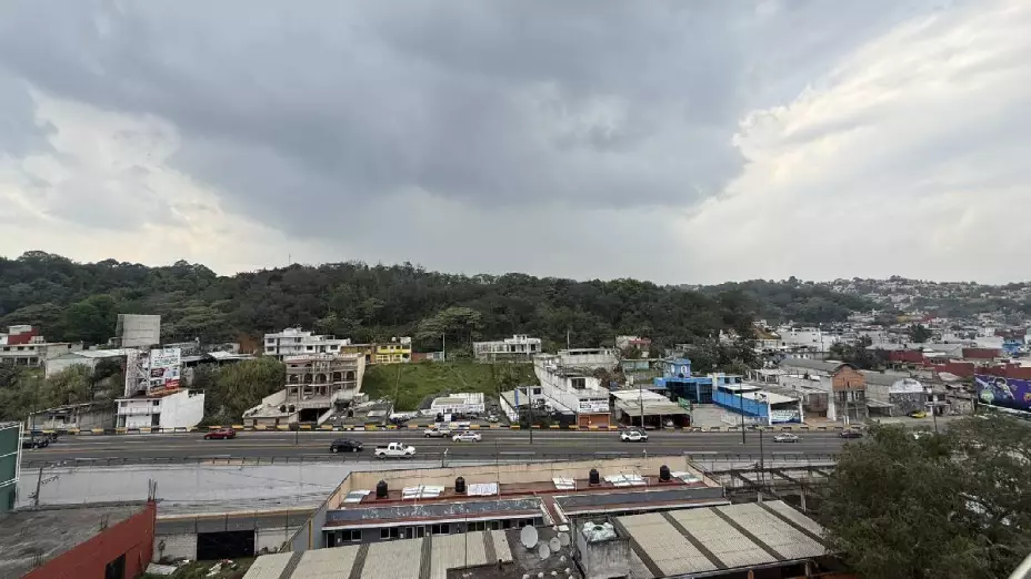 Prevén lluvias, tormentas y posible caída de granizo en Veracruz