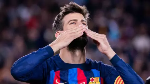 Gerard Piqué se despidió en medio de una tremenda ovación
