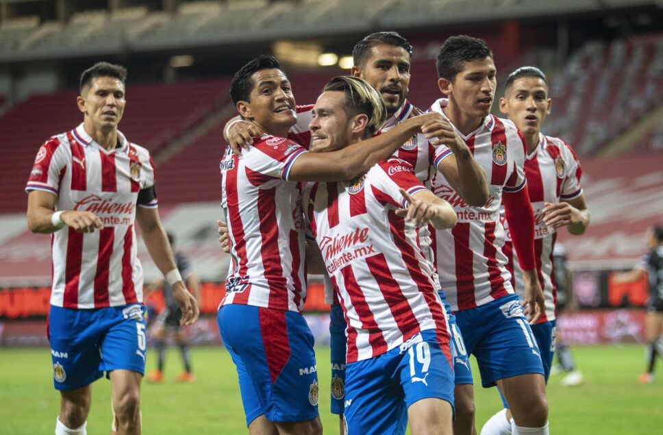ALINEACIÓN DE CHIVAS CONTRA AMÉRICA.png