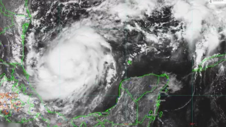 La tormenta tropical Milton se intensificó a huracán categoría 1; estados afectados en México.jpg