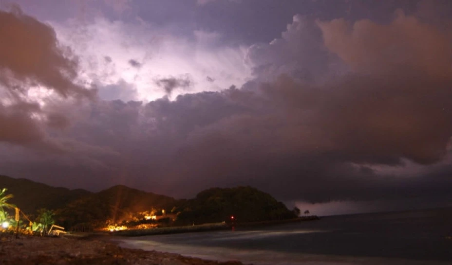 El fenómeno meteorológico generará nubosidad con un potencial de lluvias en los estados del Pacífico Central, indicó el Servicio Meteorológico Nacional (SMN)