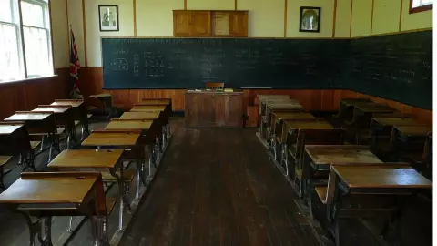 Maestra se quitó la vida en el salón de clases por quejas de los papás