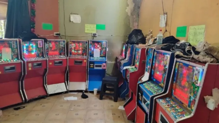 14 detenidos y un casino clandestino clausurado en San Juan de Dios, tras robo de patín eléctrico