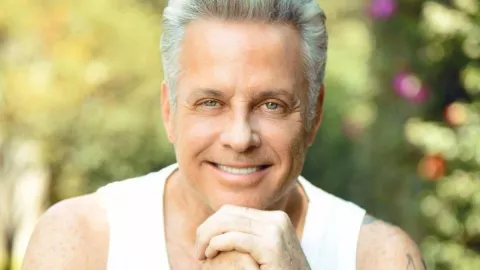 ¿Quién es la bella y joven novia del polémico Alexis Ayala?