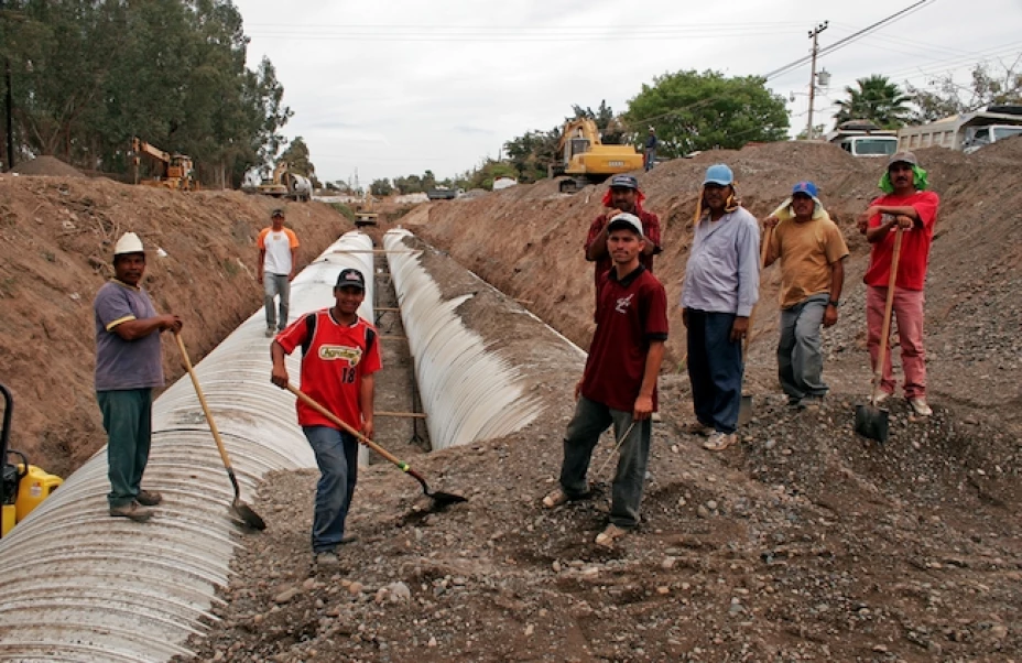 Con motivo del noveno aniversario de EMPLEO, los representantes consulares de México y Centroamérica ratificaron el convenio de continuar este proyecto para ayudar a los trabajadores, en especial a los inmigrantes