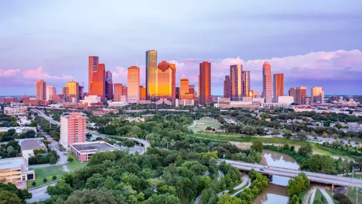 un bonito atardecer en el icónico skyline de Houston en Texas