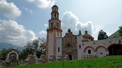 cuáles son las misiones que fundó junípero serra en la sierra gorda de querétaro.jpg