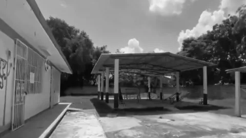 Ladrones entraron y robaron en telesecundaria de Tecamachalco; padres acusan pérdidas de equipos educativos