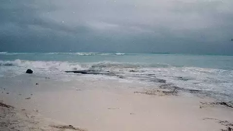 Frente frío 35 deja sin actividades acuáticas a Playa del Carmen tras cierre de puerto.jpg