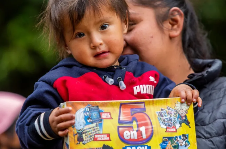 Generando sonrisas en la edición 2021 - 2022 del Juguetón Azteca.