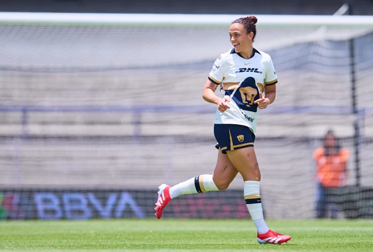 Stephanie Ribeiro con Pumas, Apertura 2025