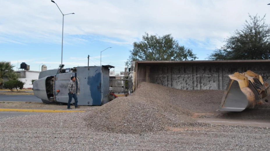 VUELCA TRAILER SACRAMENTO.jpg