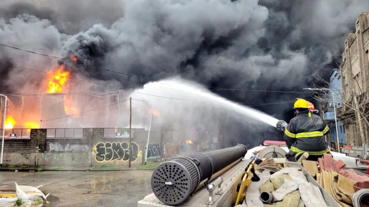 Argentina fábrica incendio