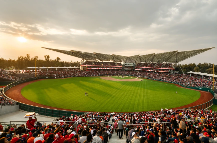 ESTADIO ALFREDO HARP HELÚ