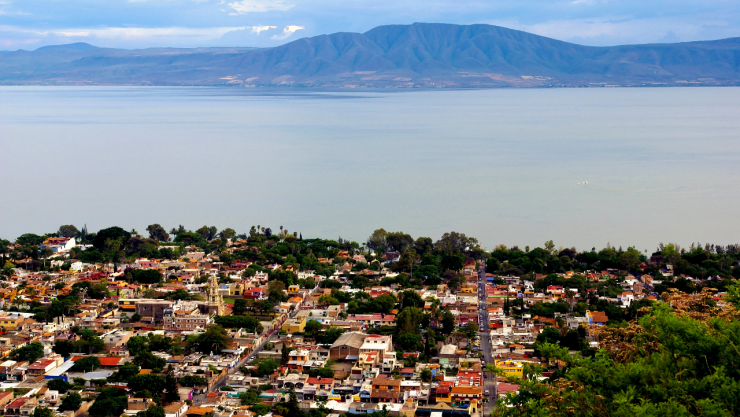 No es Chapala: El pueblo mágico de Jalisco que tiene la mejor vista del lago durante el Grito