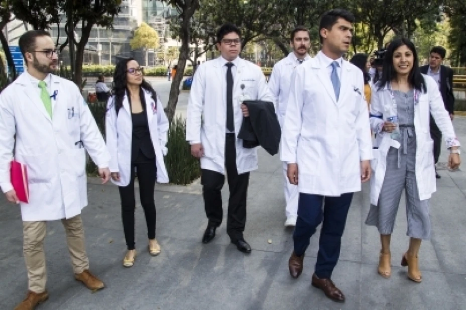 Médicos residentes