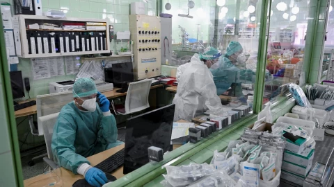 nueva variante covid-19 sudafrica