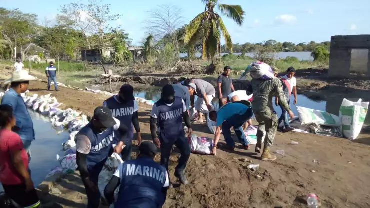 Marina apoyo a la población.jpg