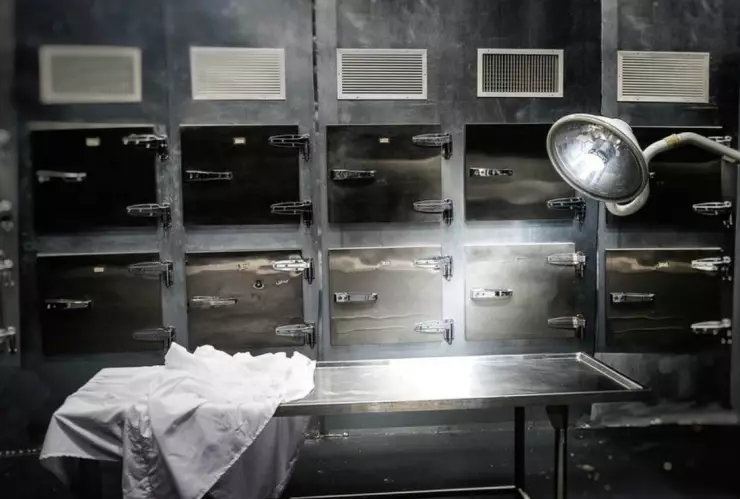 estudiante-de-medicina-cuerpo-amigo