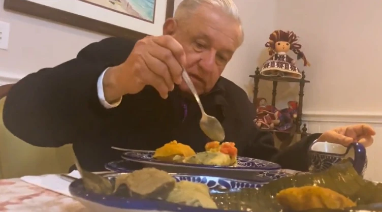 AMLO tamales chipilín y chanchamito