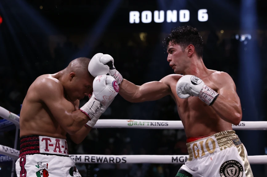 Isaac Cruz v Giovanni Cabrera