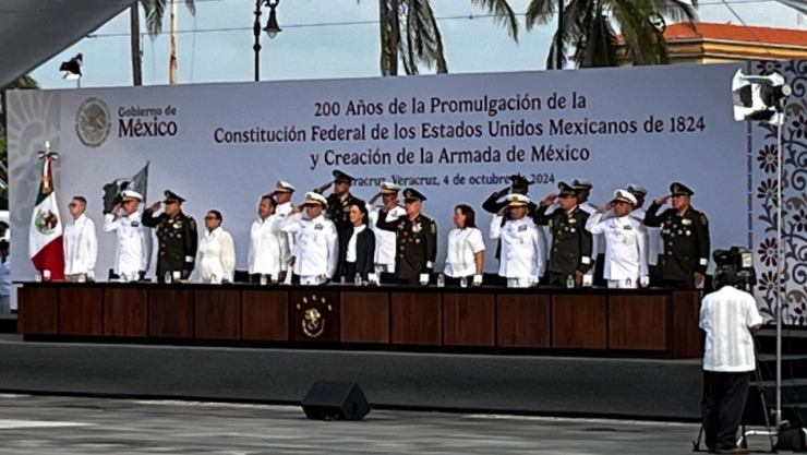 Sheinbaum encabeza aniversario de la Constitución de 1824 y la Marina en Veracruz