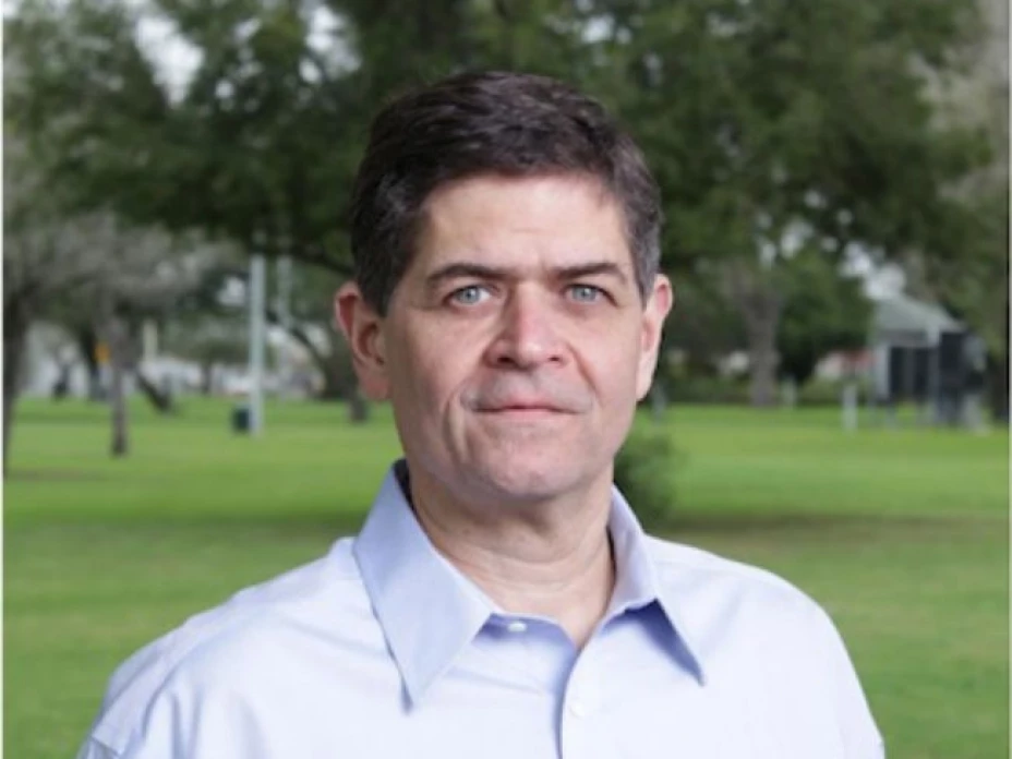 El congresista federal demócrata, Filemón Vela, renunció a la Fracción Hispana del Congreso de Estados Unidos, en protesta al proyecto que incluye militarización de la frontera