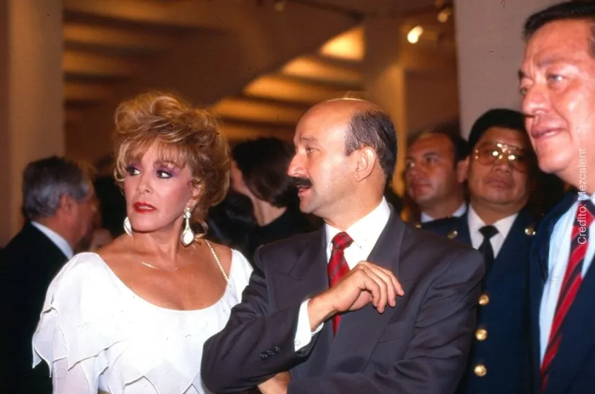 Silvia Pinal con Salinas de Gortari.jpg