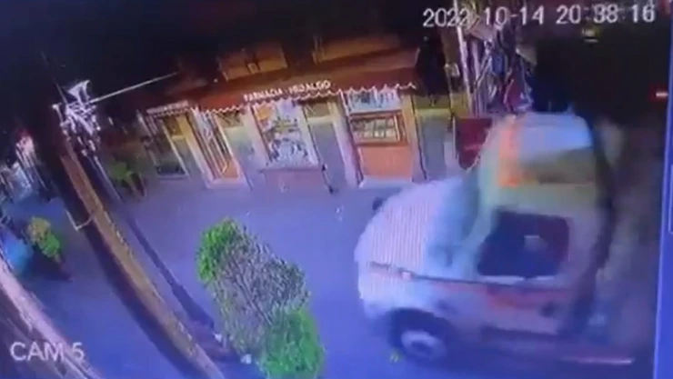 Camión ingresa a peatonal en San Juan de los Lagos, Jalisco
