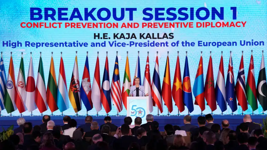 Kaja Kallas, vicepresidenta de la Comisión Europea ante cancilleres de la ASEAN en Filipinas.