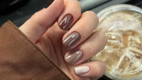 manicura rusa mujeres 50 y 60 años
